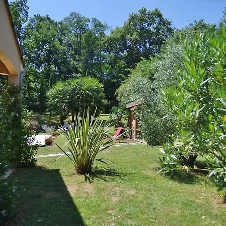 Bed & Breakfast La Lilas Des Fargues 3*