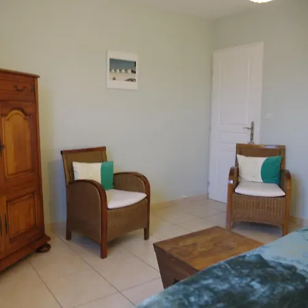 La Lilas Des Fargues Bed & Breakfast