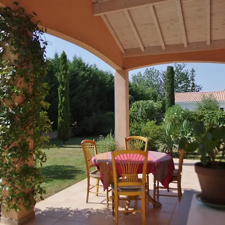 La Lilas Des Fargues Bed & Breakfast